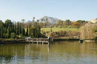 Costa del Sol, Benalmadena paloma park