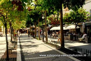 Estepona, Calle Real