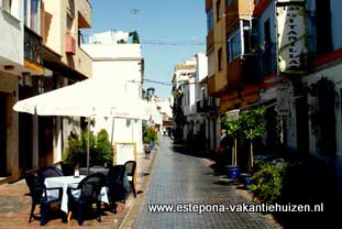 centrum Estepona, Calle Caridad