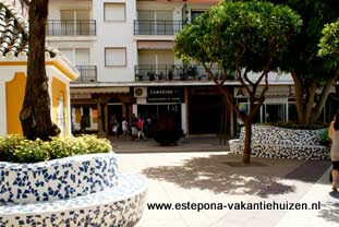 centrum Estepona, Calle El Cid