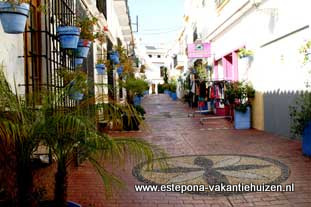 Estepona, Calle Puejerra