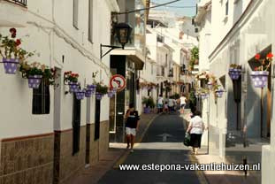 centrum Estepona, Calle Zaragoza 