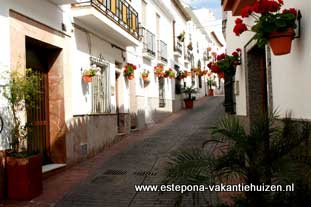 Estepona, Calle Los Reyes