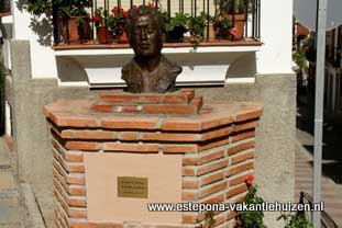 Estepona, Plaza de Manuel Alcantara