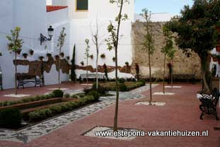 Estepona, Plaza de Juan Bazan