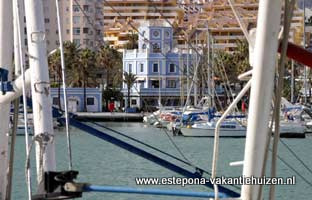 De jachthaven van Estepona