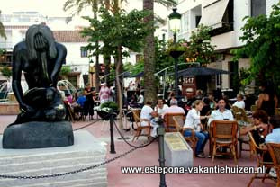 Estepona, Plaza Ortiz