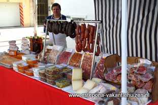 Estepona, zondag markt op Plaza ABC