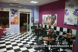 Estepona, ijssalon Candela